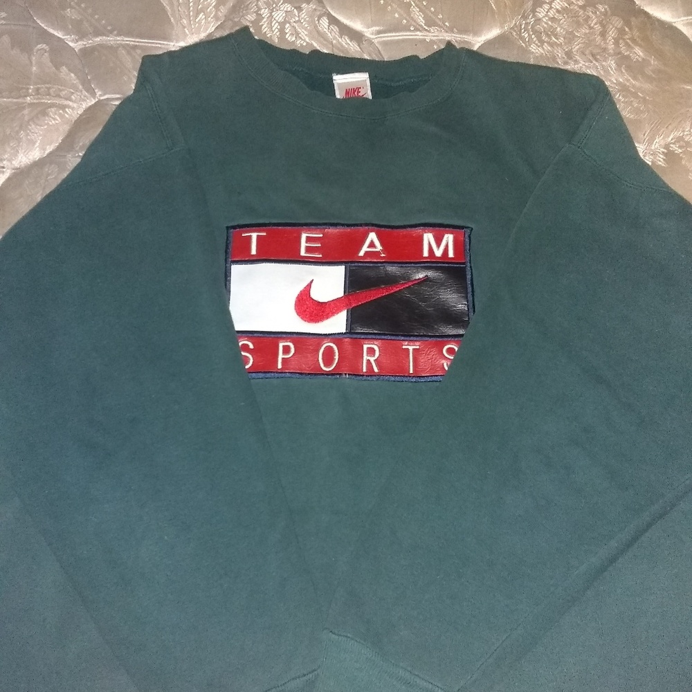 90s vintage Nike crew neck